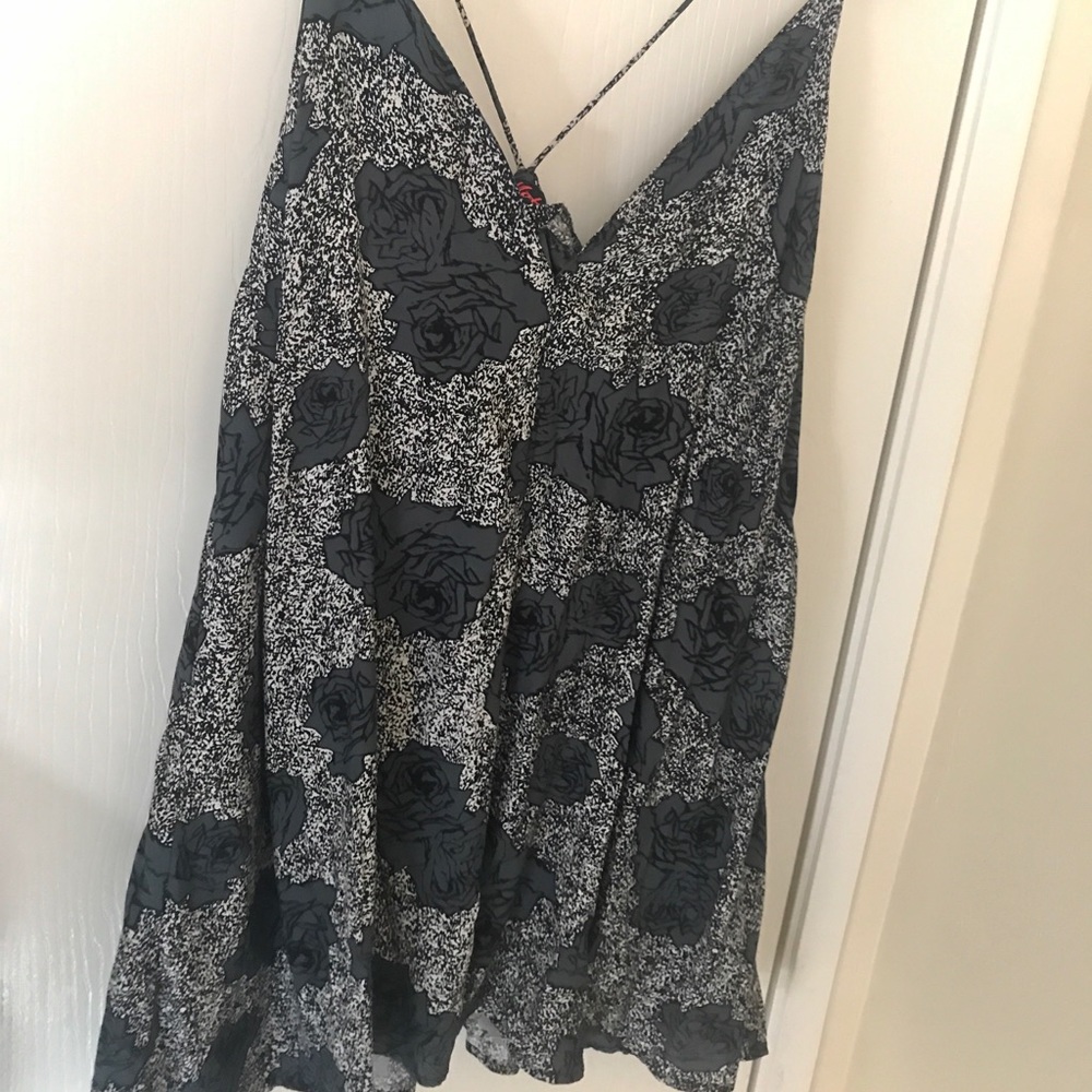 Rose Top Grey Black White Flowy Skinny Straps